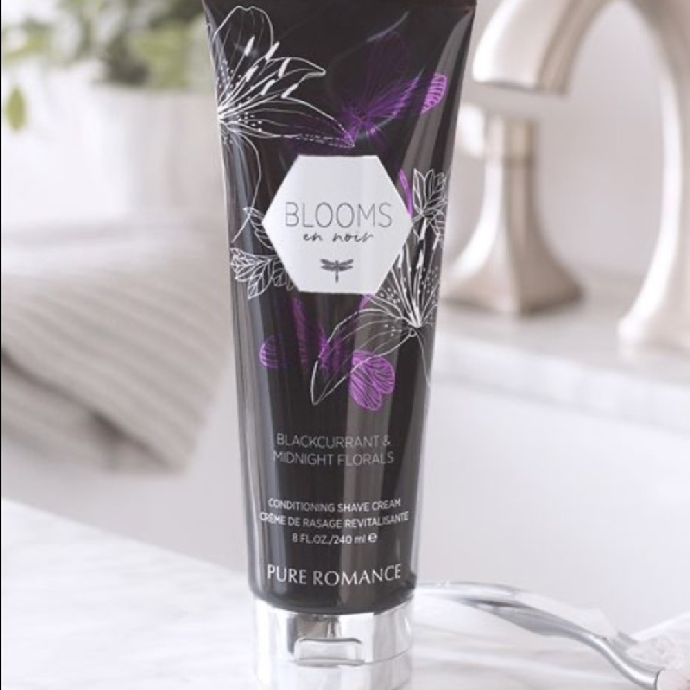 Coochy shave cream